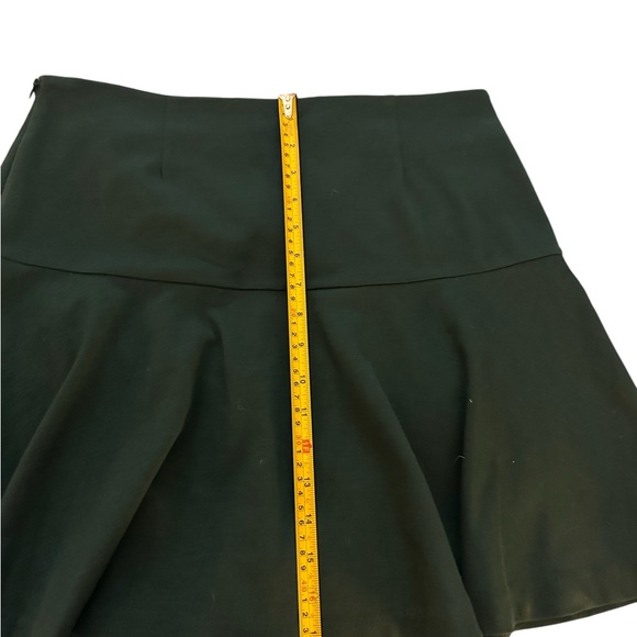Hinge Dark Green Mini Flip Skirt, size M - Picture 5 of 5